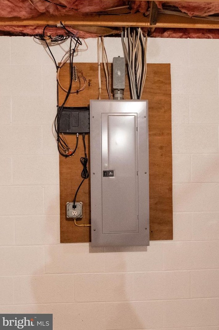 6106 Greenbriar Ln, Fayetteville PA  17222-9676 exterior