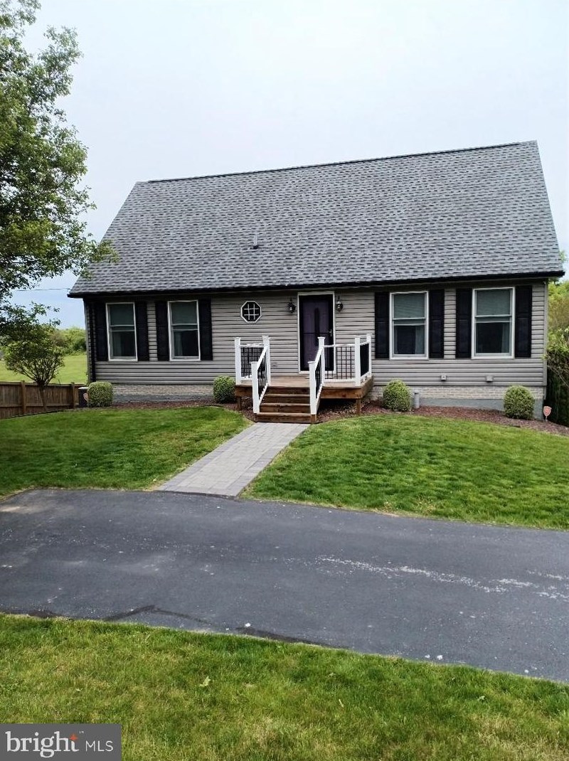 11409 Orchard Rd, Roadside, PA 17268-9666
