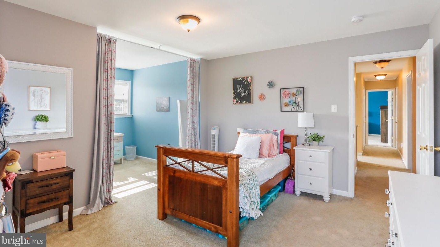 10099 Lindale Ave, Upton PA  17225-8373 exterior