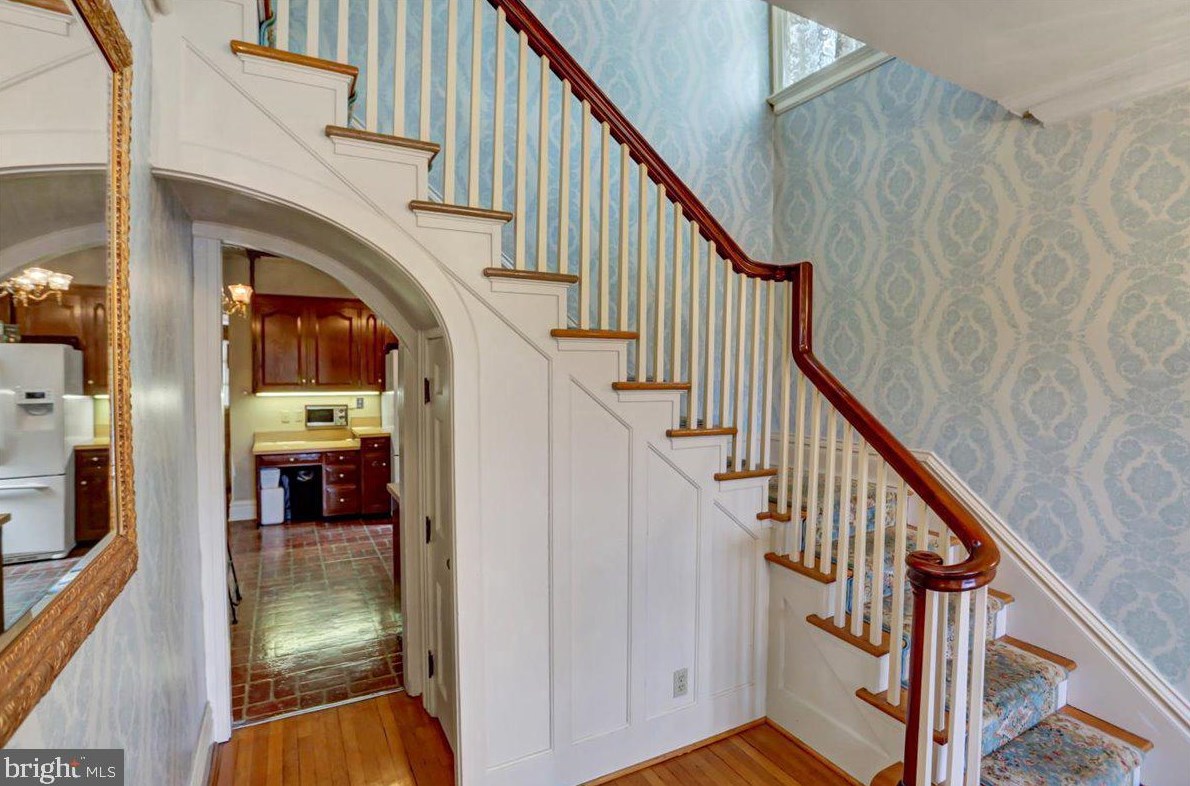 65 Norland Ave, Chambersburg PA  17201-1217 exterior