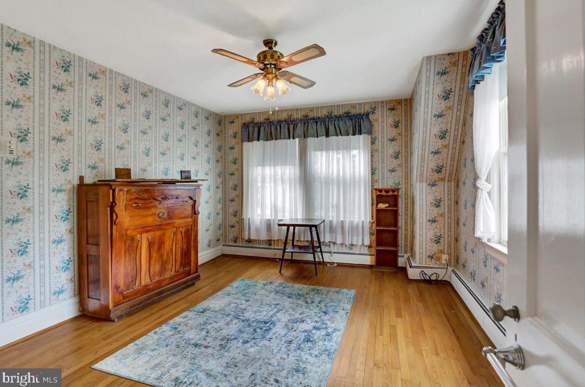 65 Norland Ave, Chambersburg PA  17201-1217 exterior