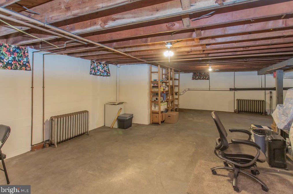 764 Floral Ave, Chambersburg PA  17201-2726 exterior