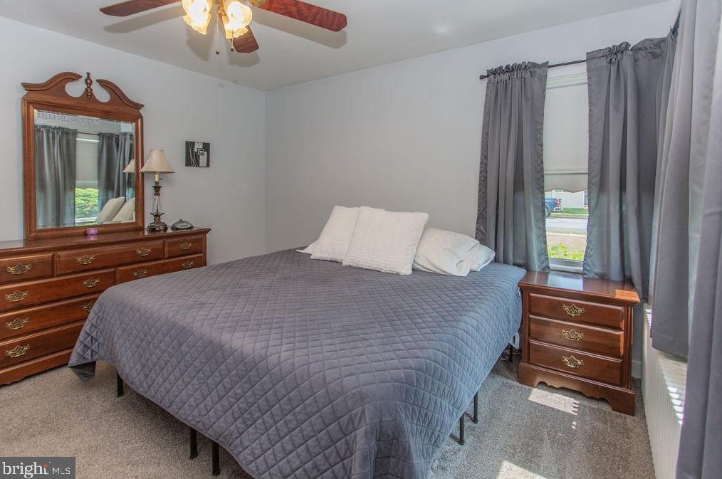 764 Floral Ave, Chambersburg PA  17201-2726 exterior