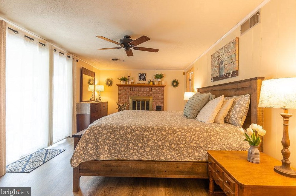 15 Jackson Dr, Chambersburg PA  17201-8962 exterior