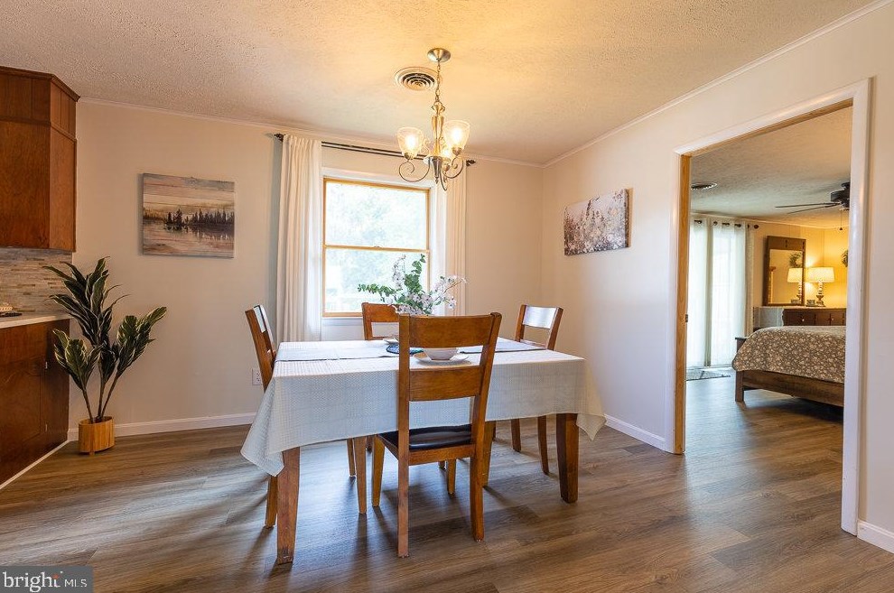 15 Jackson Dr, Chambersburg PA  17201-8962 exterior