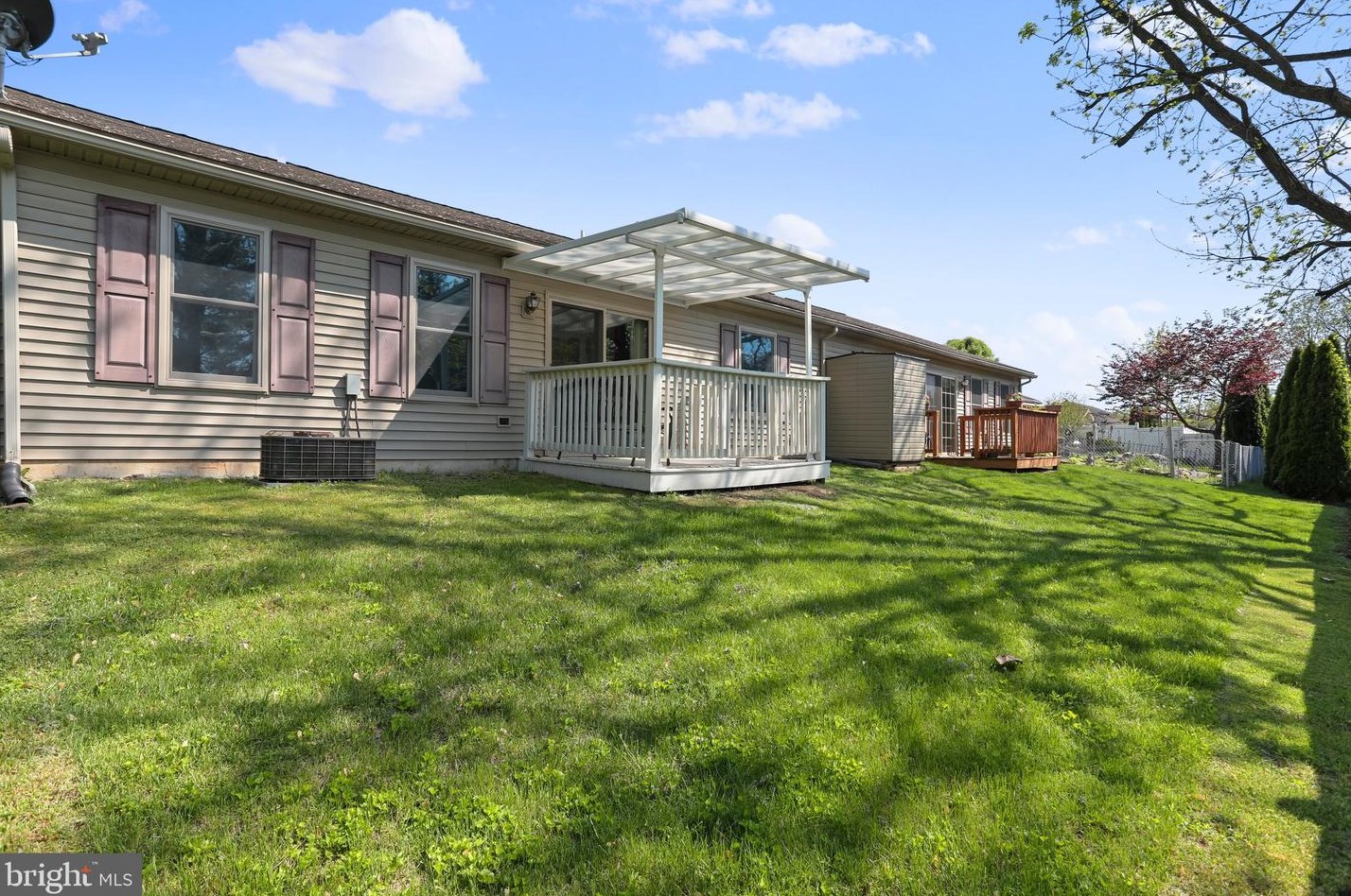 185 Ginkgo Ct, Chambersburg, PA 17201