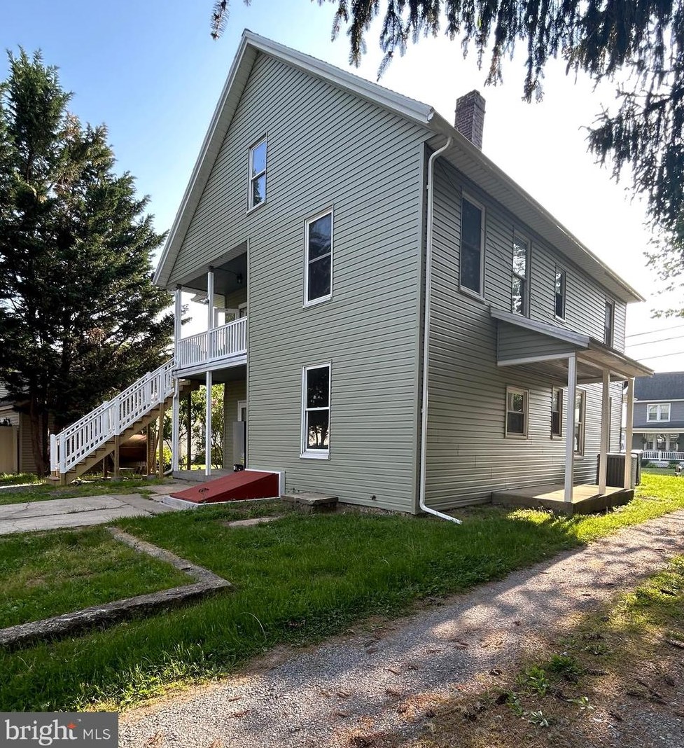 862 Franklin St, Chambersburg, PA 17201-8386