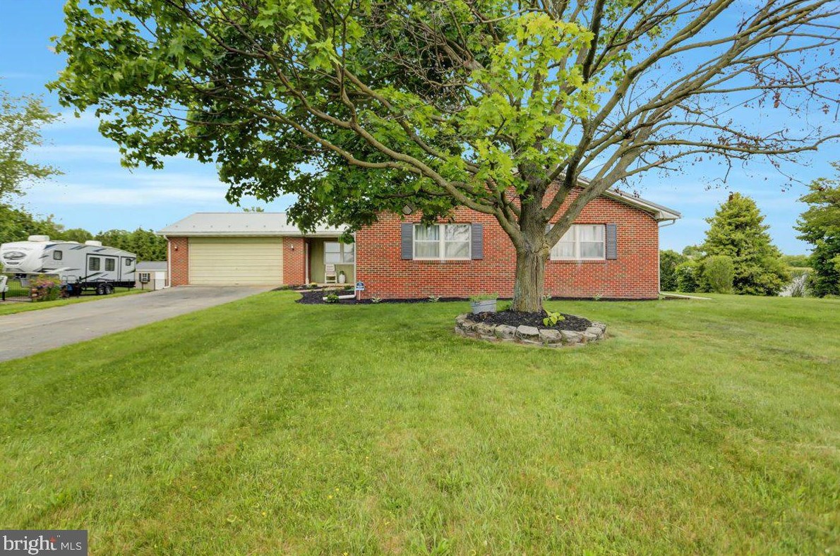 2309 Sollenberger Rd, Chambersburg, PA 17202-8039