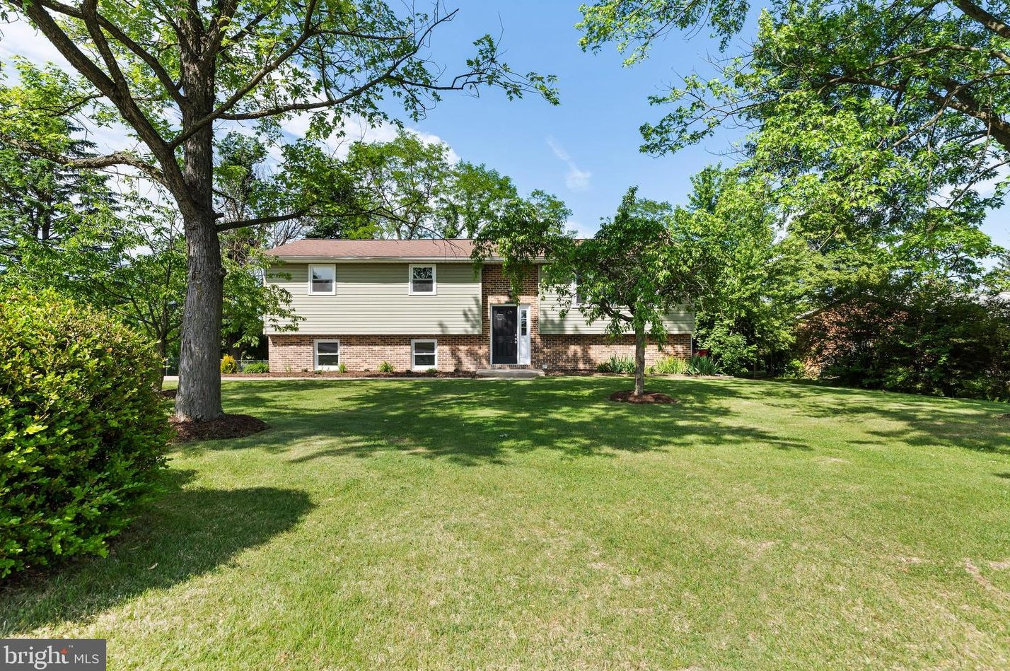 14 Jameslee Dr, Chambersburg, PA 17202