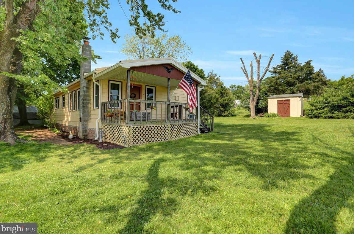 10993 Mill Ln E, Fannettsburg, PA 17221