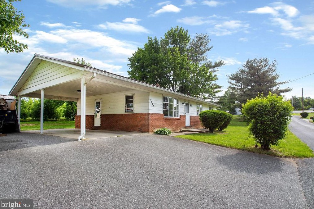 2796 Johnson Dr, Chambersburg, PA 17201-8791