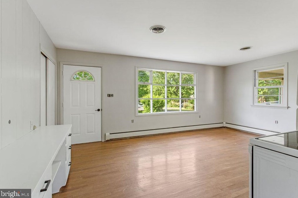 2796 Johnson Dr, Chambersburg PA  17201-8791 exterior