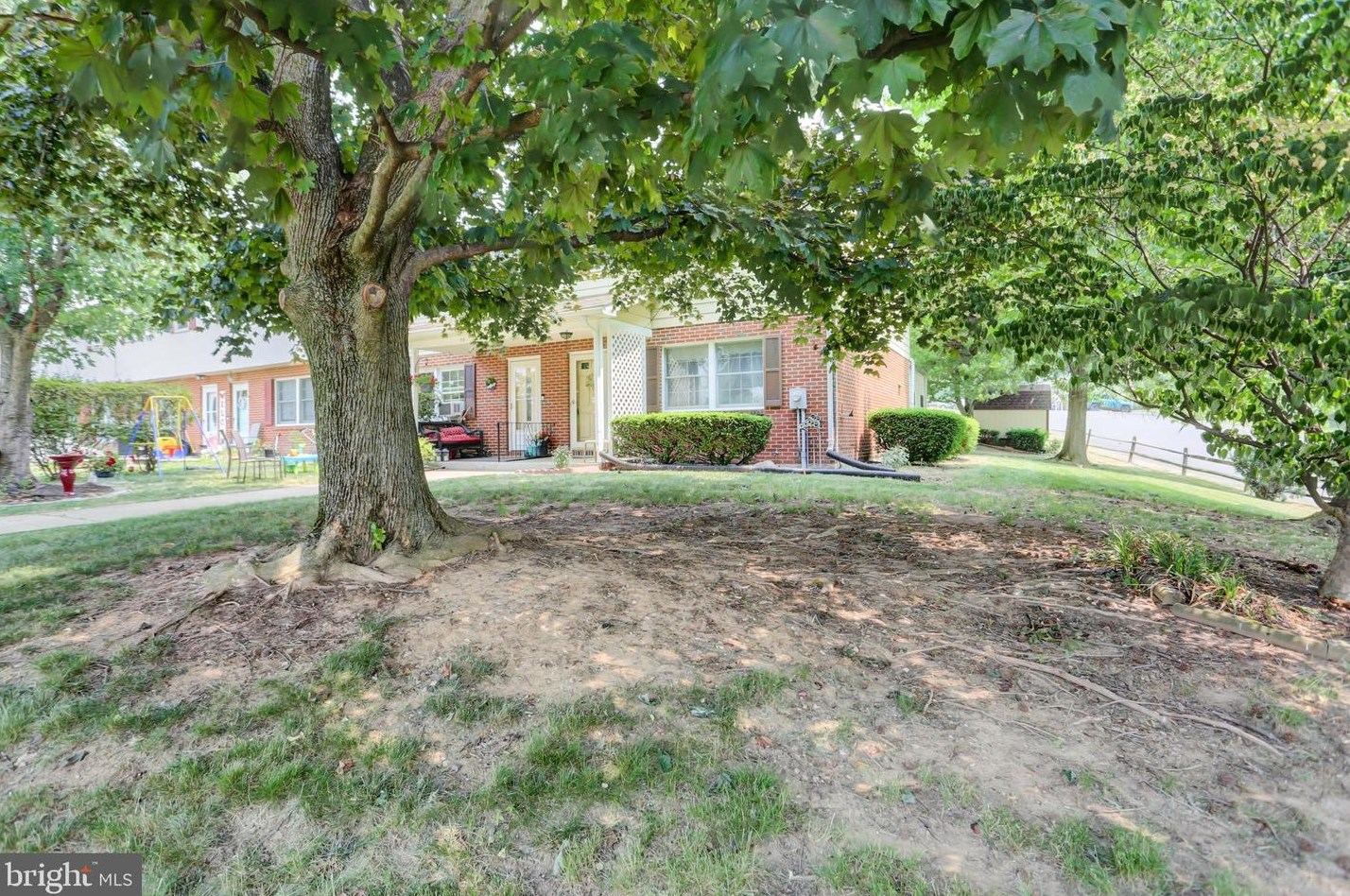 46 Surrey Dr, Chambersburg, PA 17201