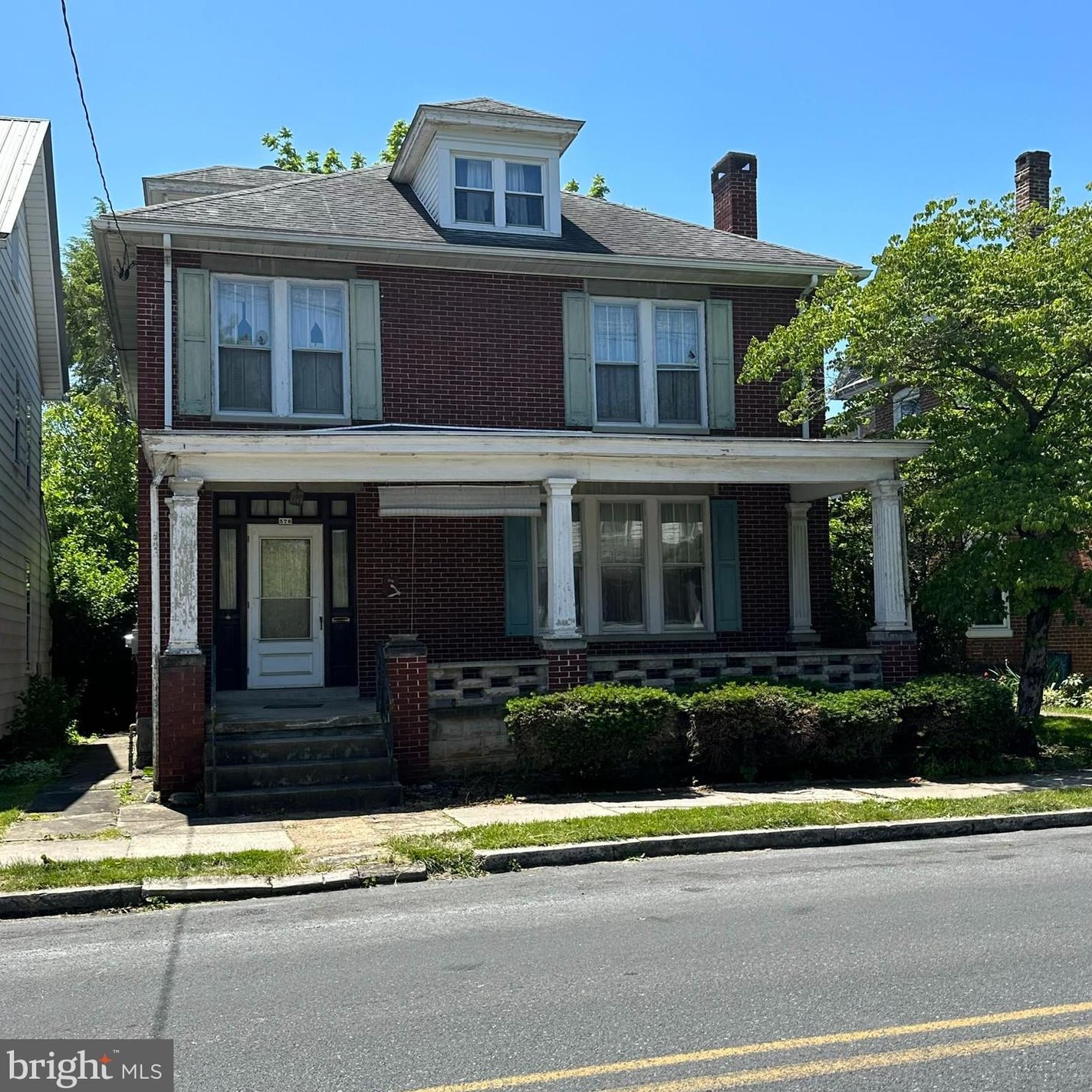 576 E King St, Chambersburg, PA 17201