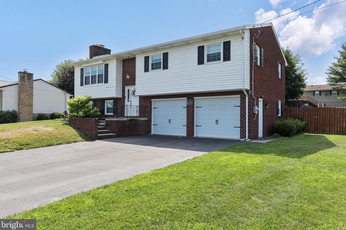 4135 Ricklyn Dr, Chambersburg, PA 17202-8675