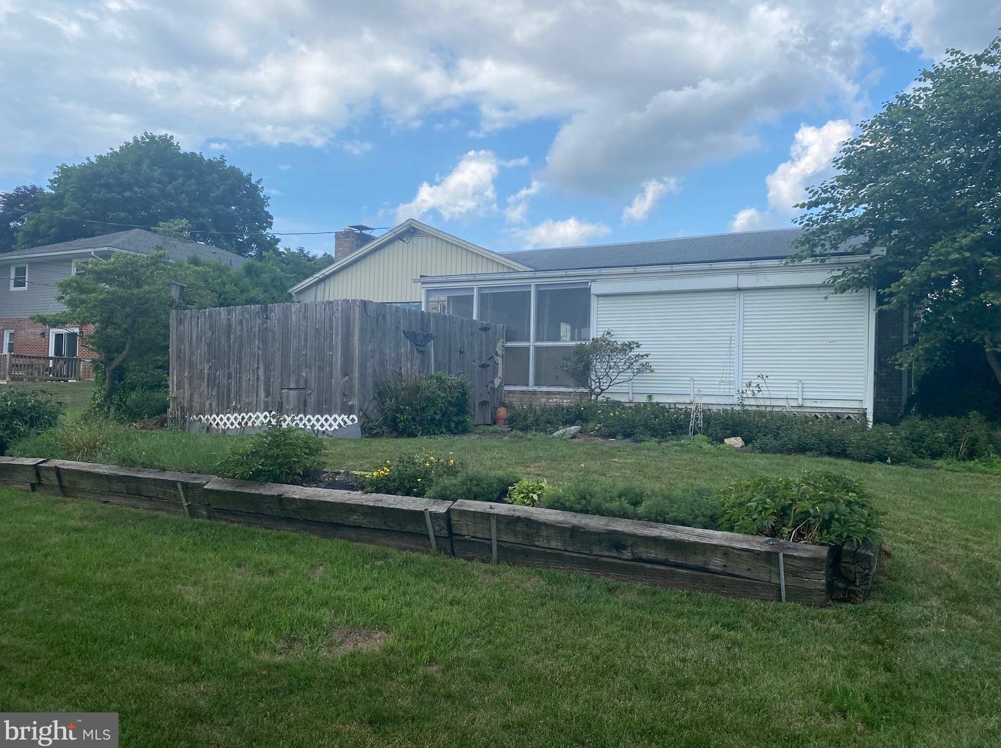 934 Sunset Ave, Roadside, PA 17268-2161