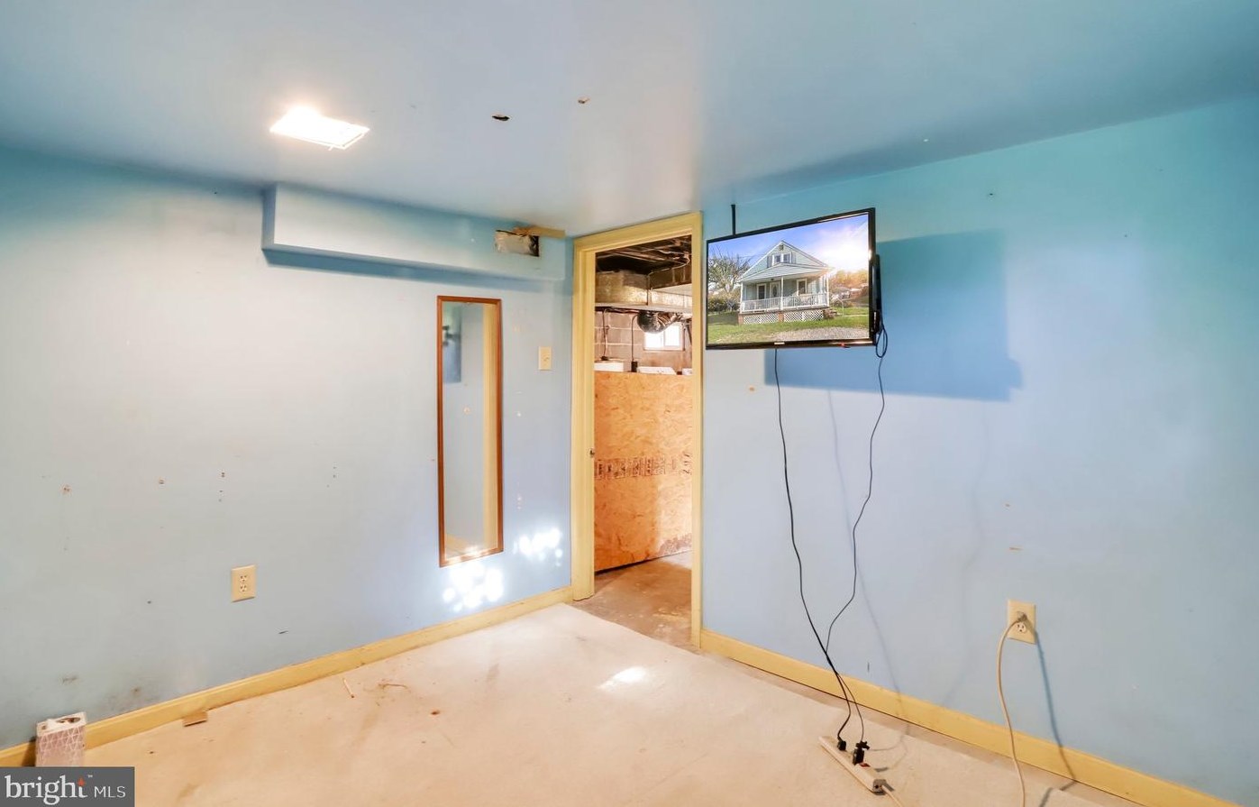 12221 Blue Mountain Ave, Roadside PA  17268-9492 exterior