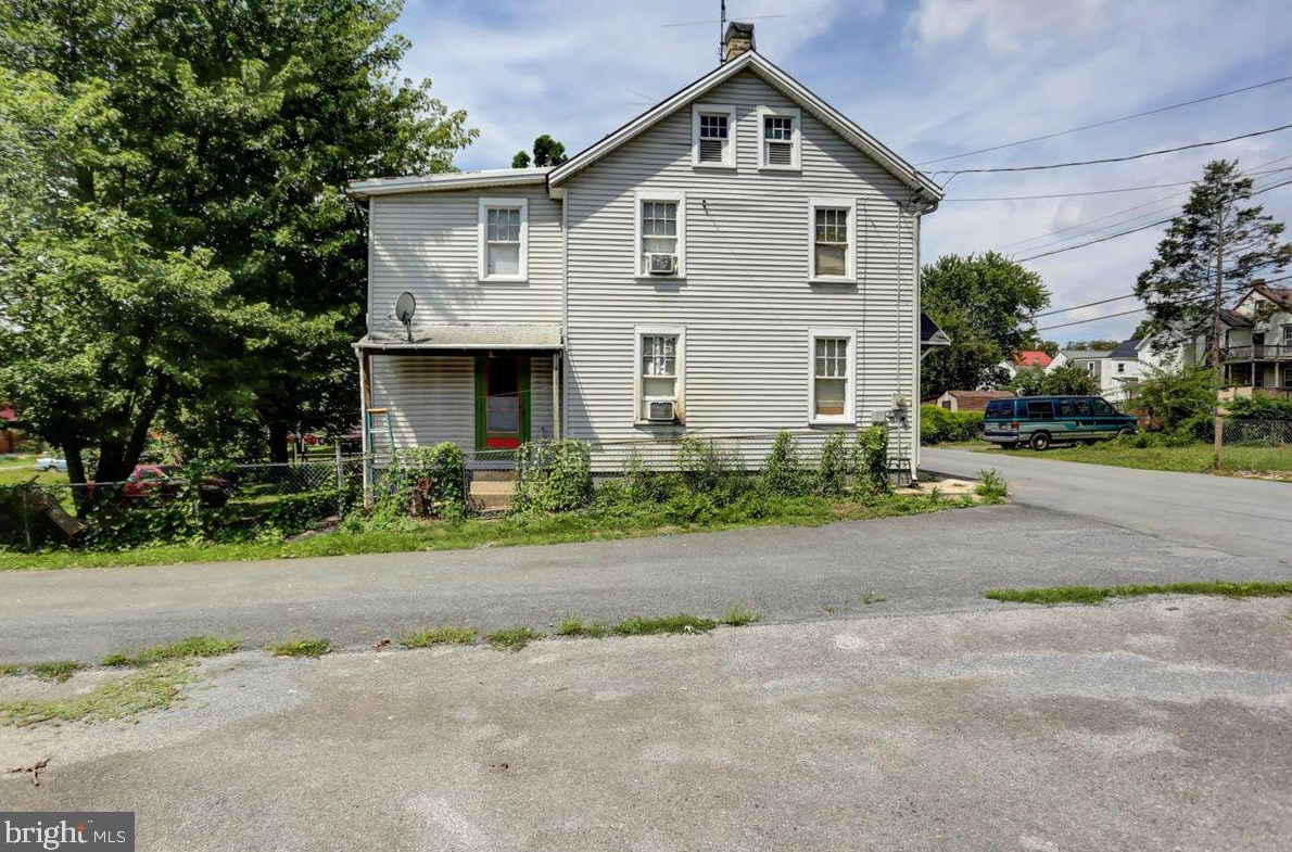 380 Tolbert Ave, Chambersburg, PA 17201