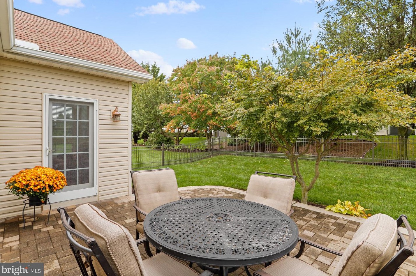 6342 Oak Leaf Ln, Fayetteville PA  17222-9451 exterior