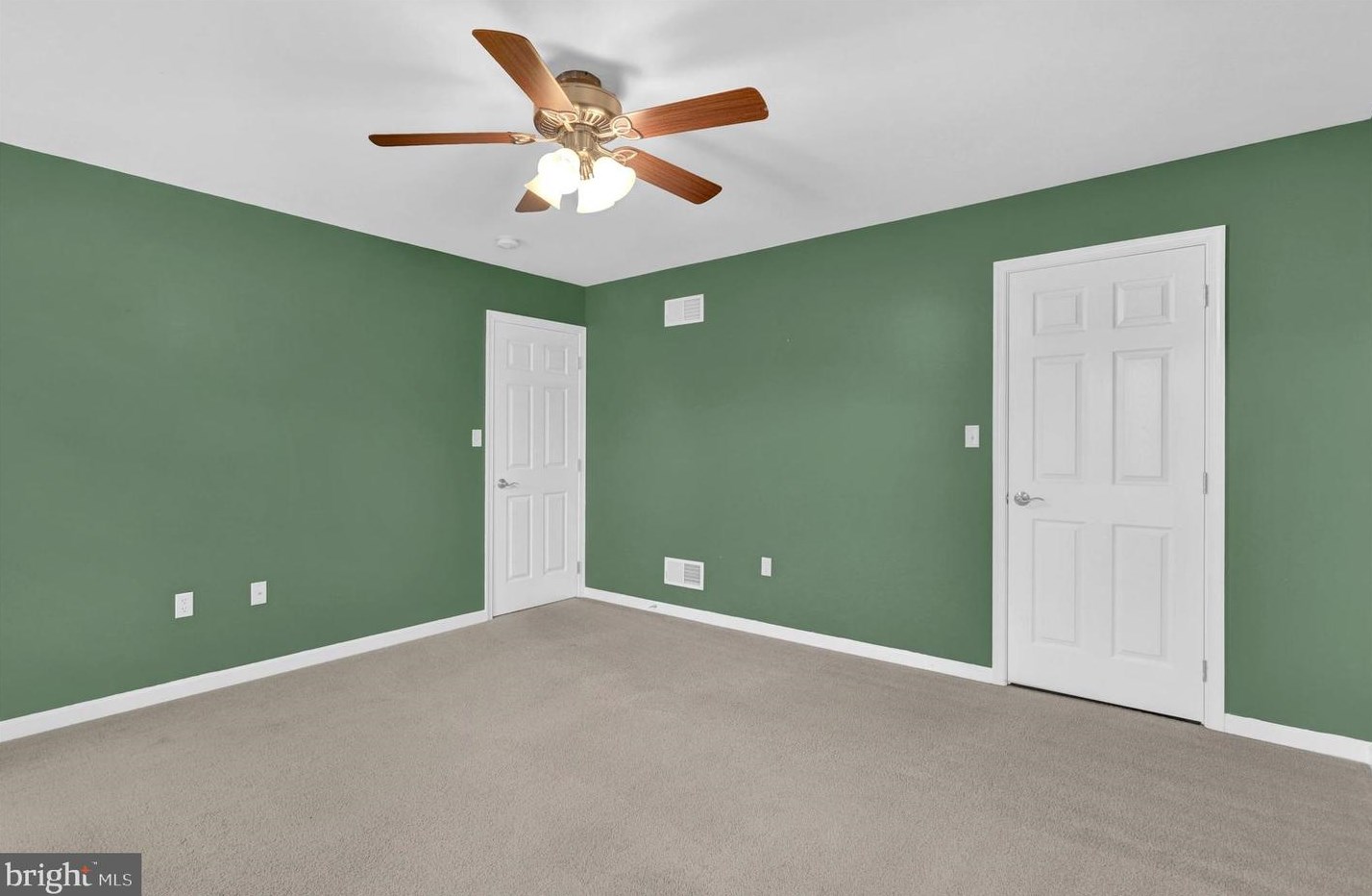 290 Cresthaven Dr, Fayetteville PA  17222-9376 exterior