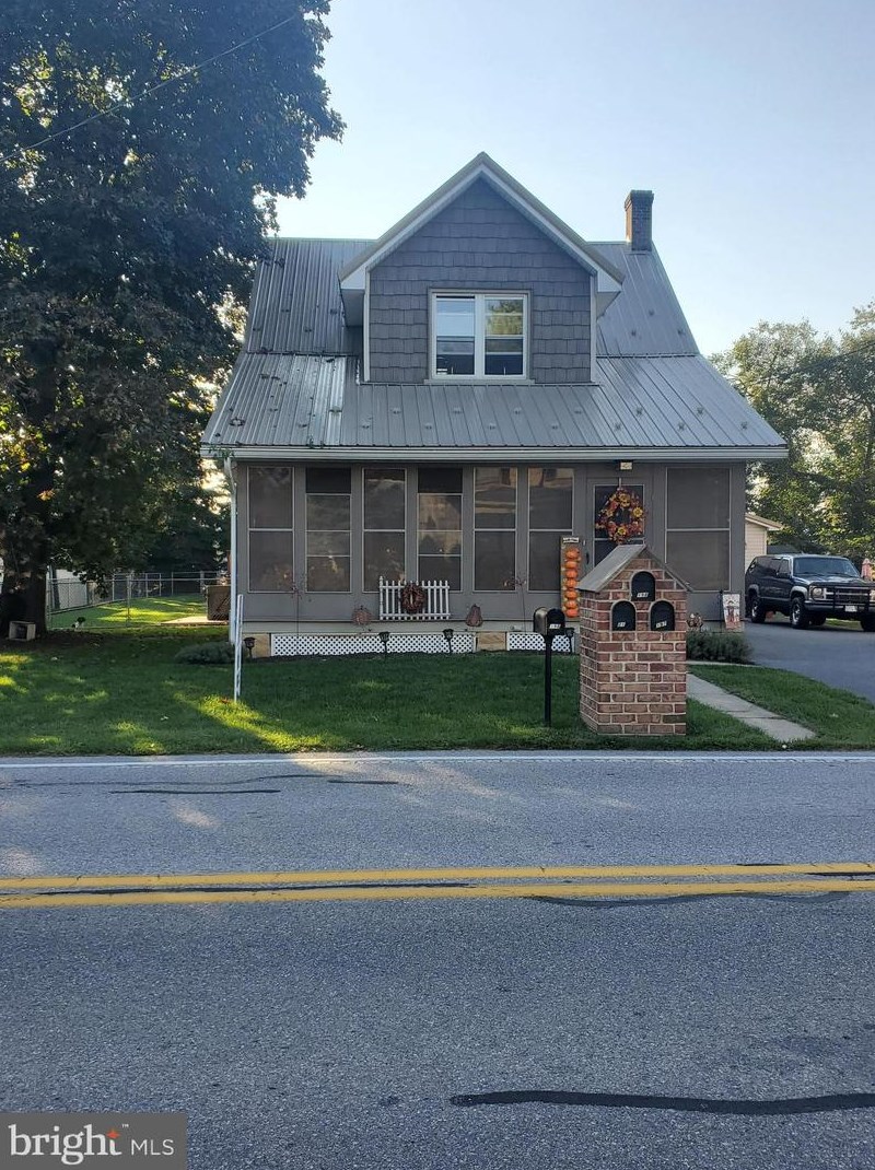 198 Falling Spring Rd, Chambersburg PA  17202-9001 exterior