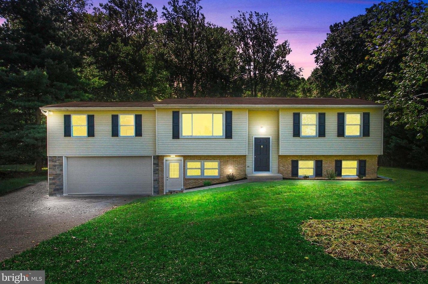10412 Old Forge Rd, Roadside, PA 17268-9346