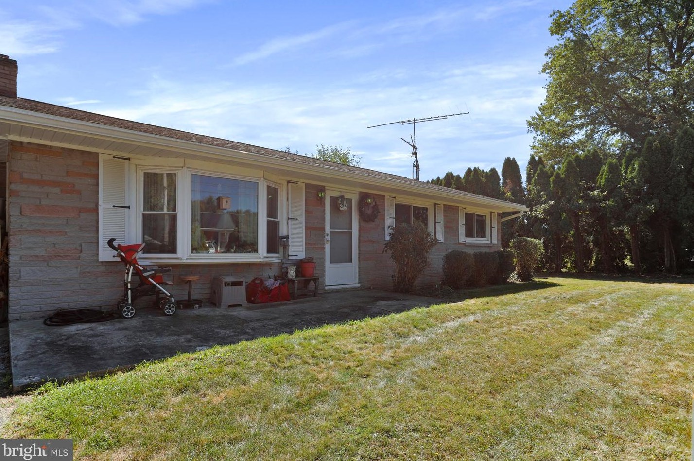 2692 Johnson Dr, Chambersburg, PA 17201-8745