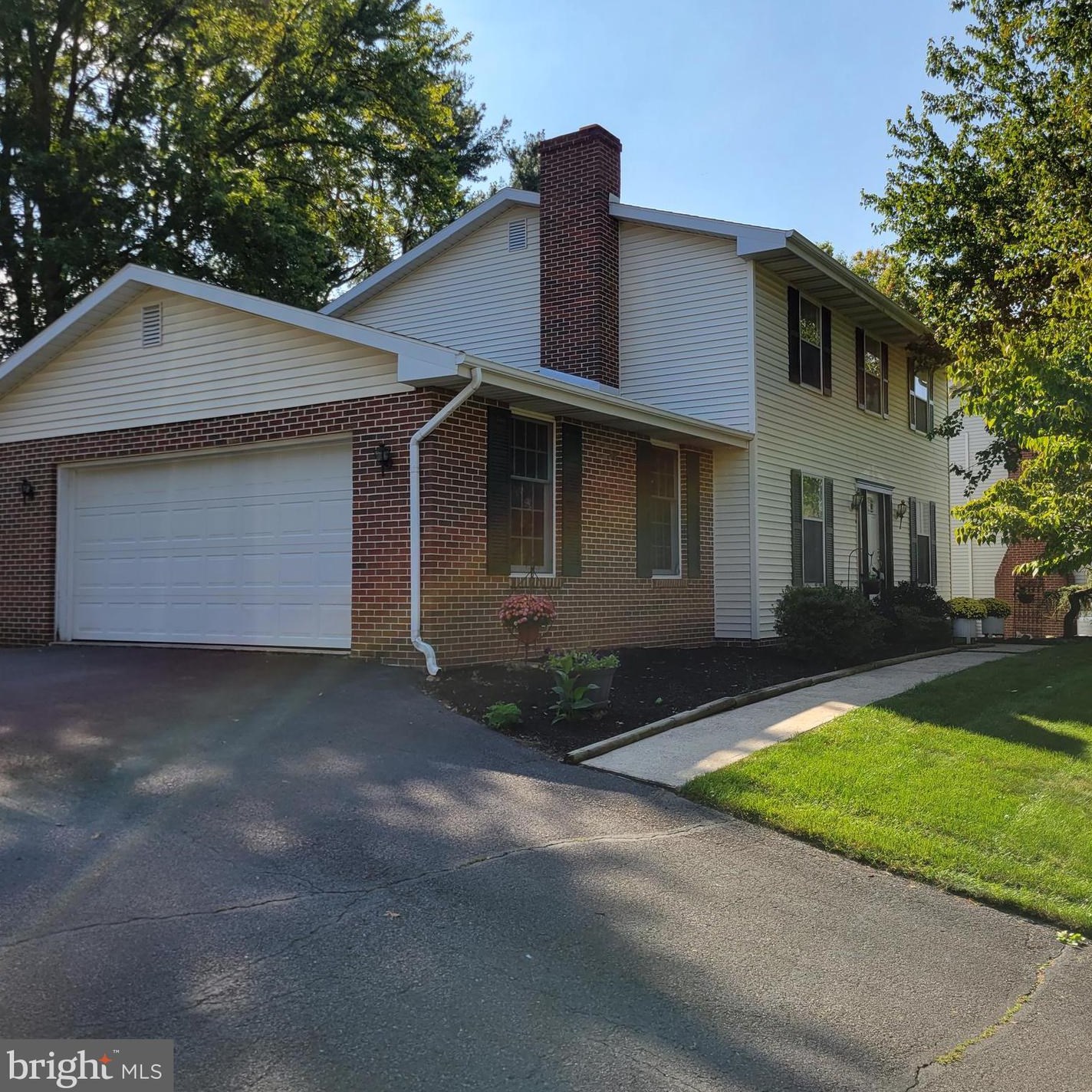 11830 Catoctin Dr, Roadside, PA 17268