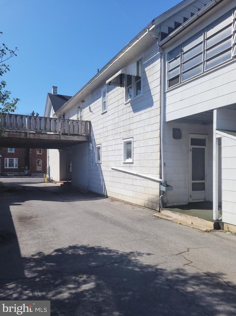 112 E Baltimore St, Upton, PA 17225