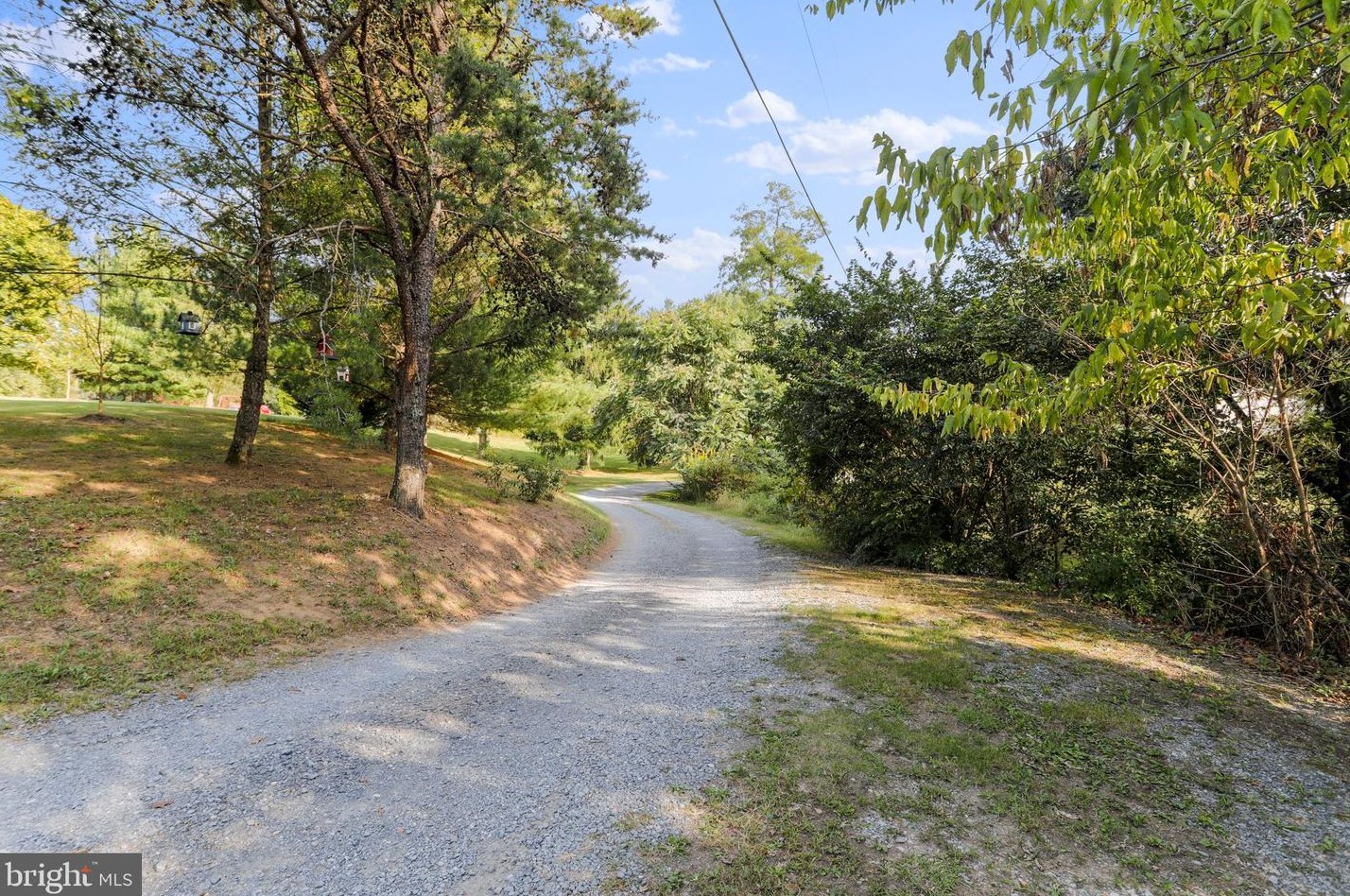 13568 Grant Shook Rd, Upton, PA 17225