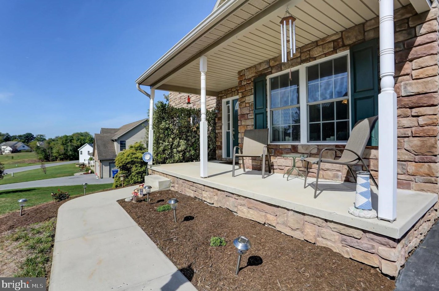 215 Cresthaven Dr, Fayetteville PA  17222-9377 exterior