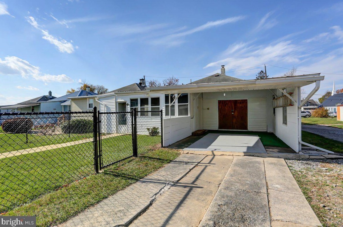 5 Stanley Ct, Chambersburg, PA 17201-3425