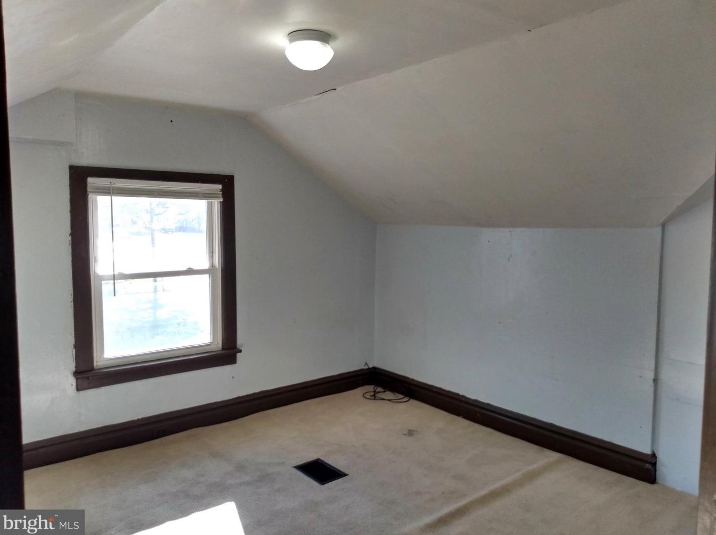 1966 Philadelphia Ave, Chambersburg PA  17201-1433 exterior