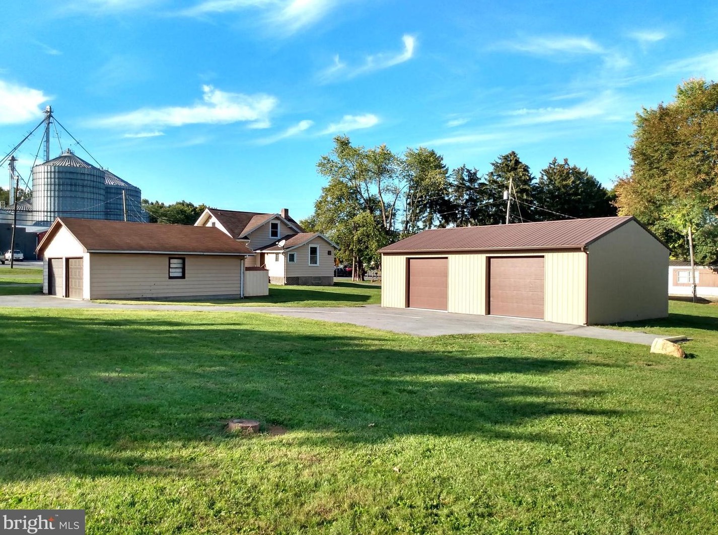 1966 Philadelphia Ave, Chambersburg, PA 17201-1436