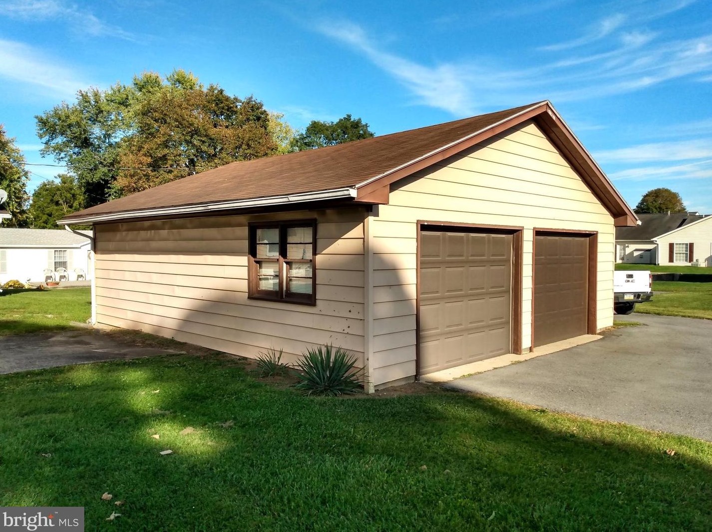 1966 Philadelphia Ave, Chambersburg PA  17201-1433 exterior