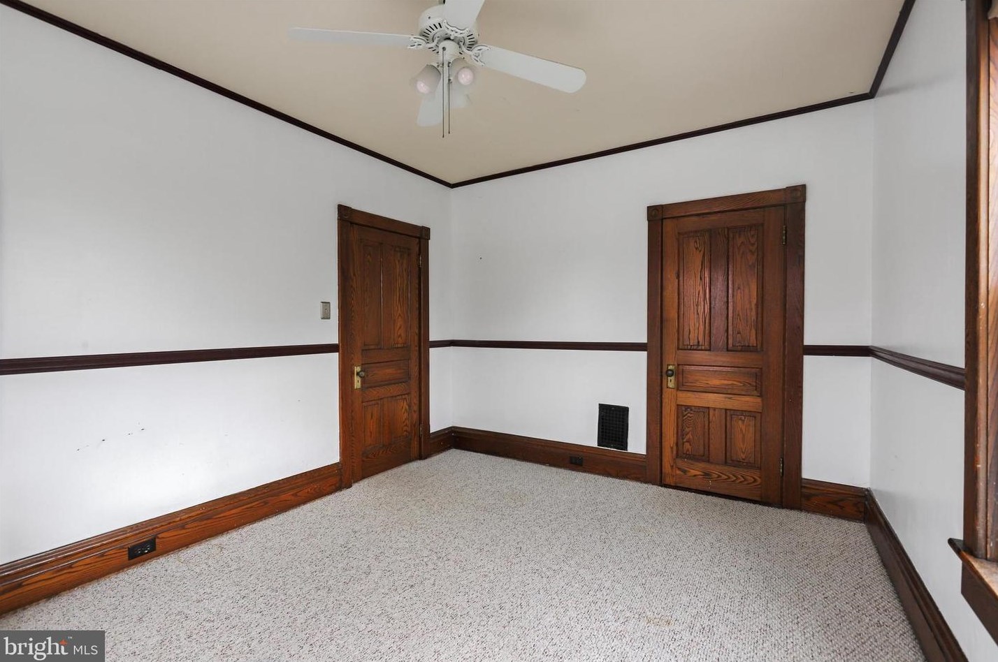 545 Center St, Chambersburg PA  17201-1109 exterior