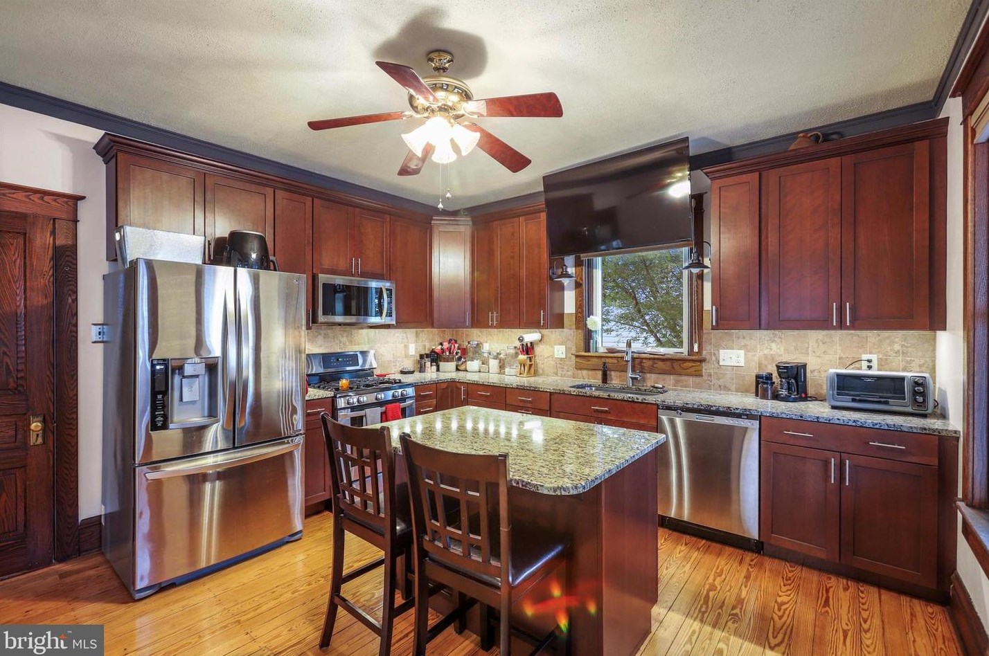 545 Center St, Chambersburg, PA 17201-1109