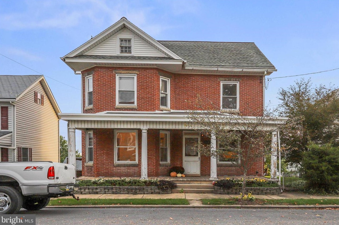 545 Center St, Chambersburg PA  17201-1109 exterior