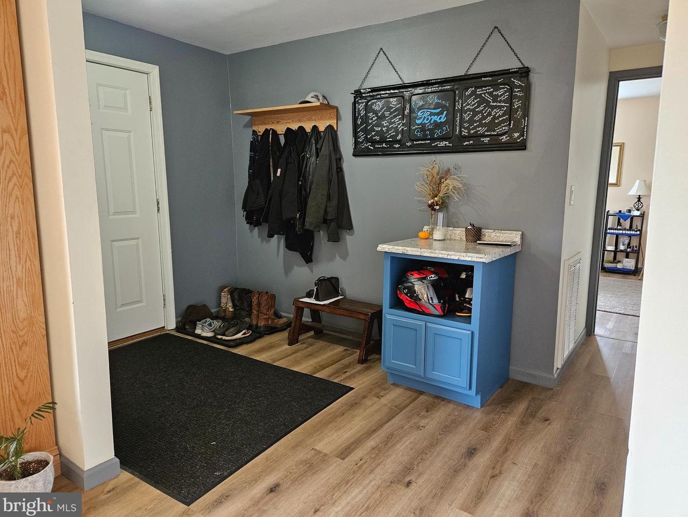 225 Brumbaugh Ave, Chambersburg, PA 17201-2805