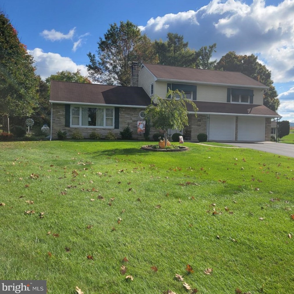 19 Oller Ct, Roadside, PA 17268-1856