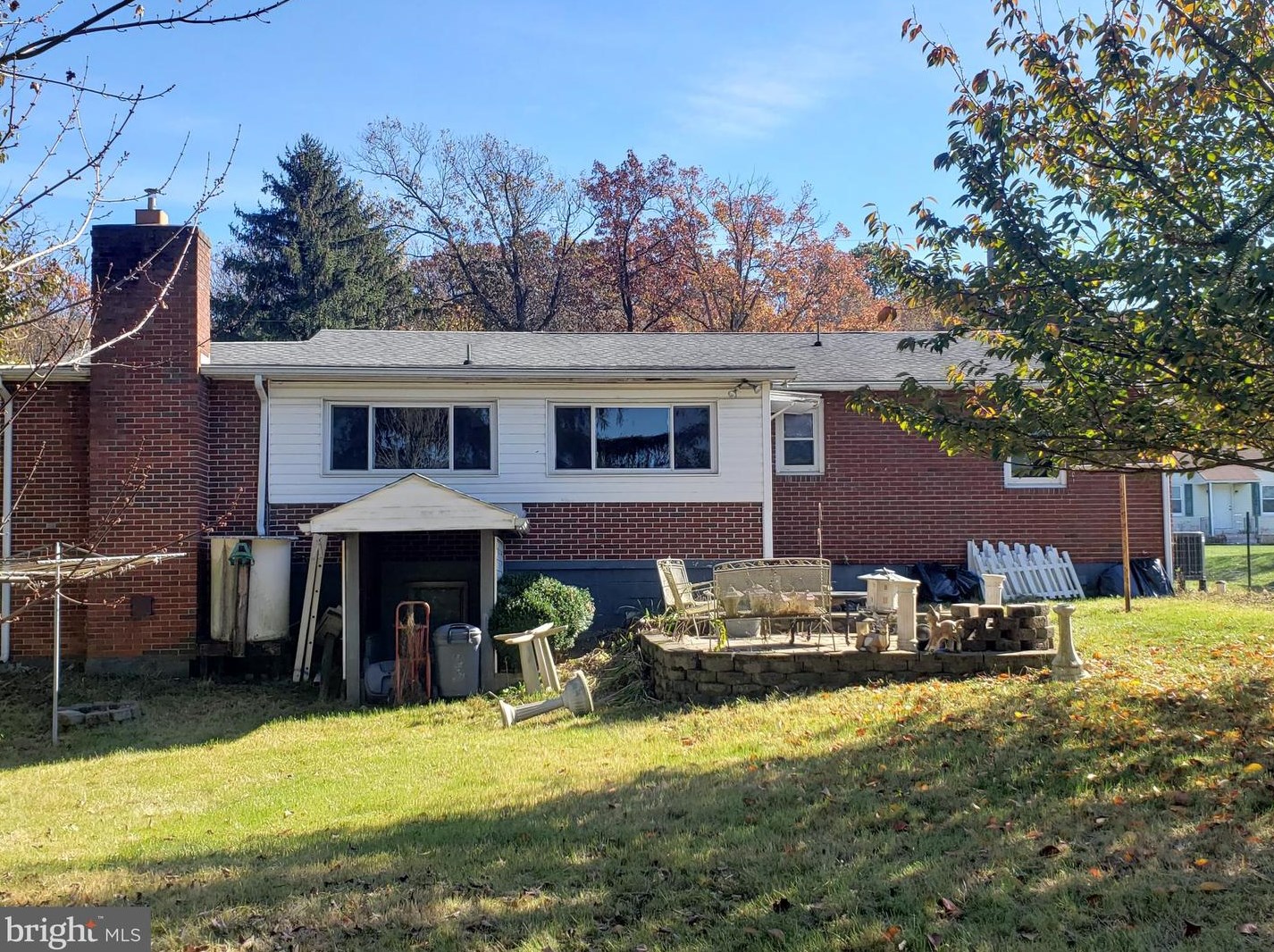 7339 Slabtown Rd, Roadside, PA 17268