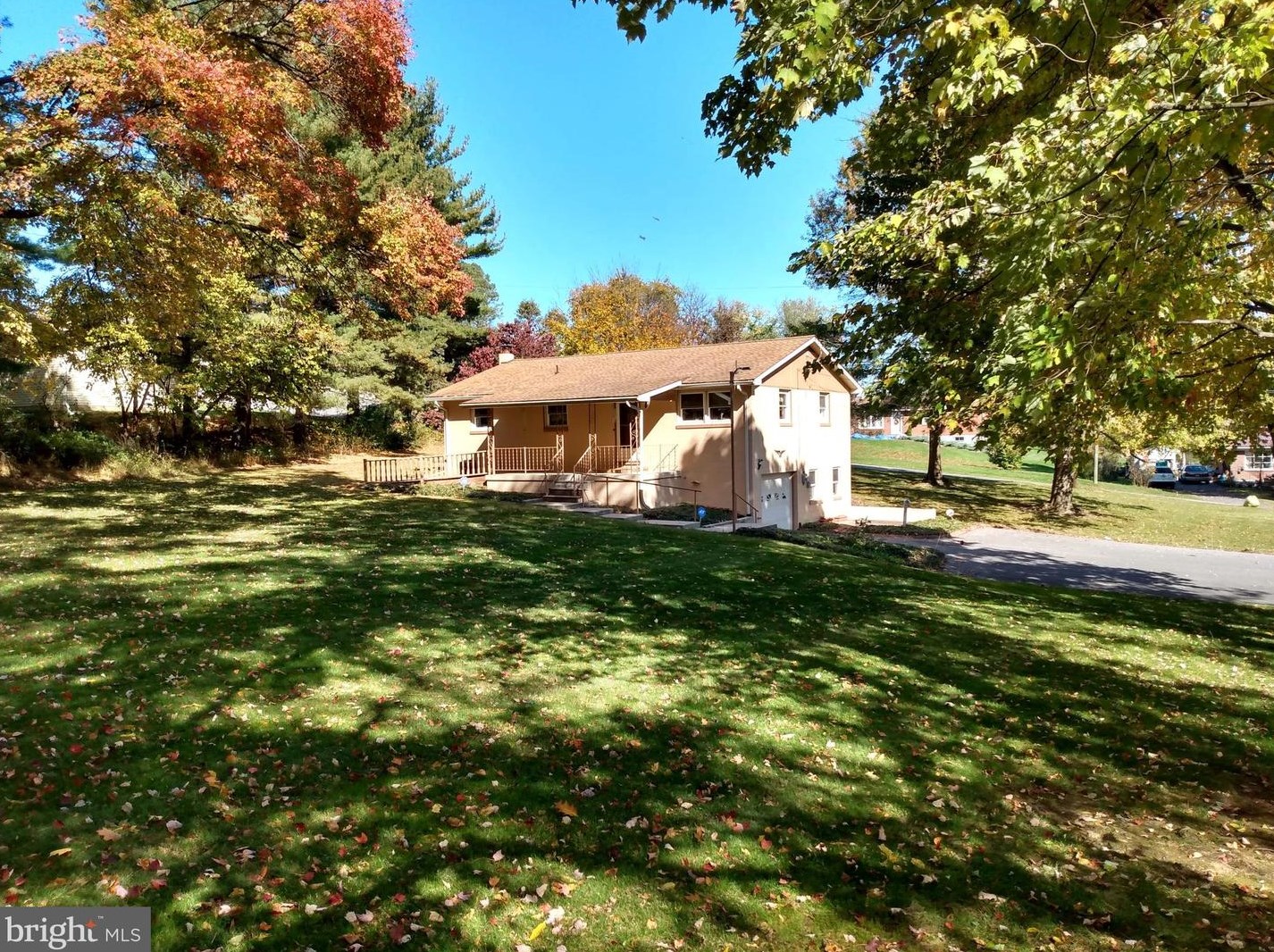 676 Siloam Rd, Chambersburg PA  17201-7809 exterior