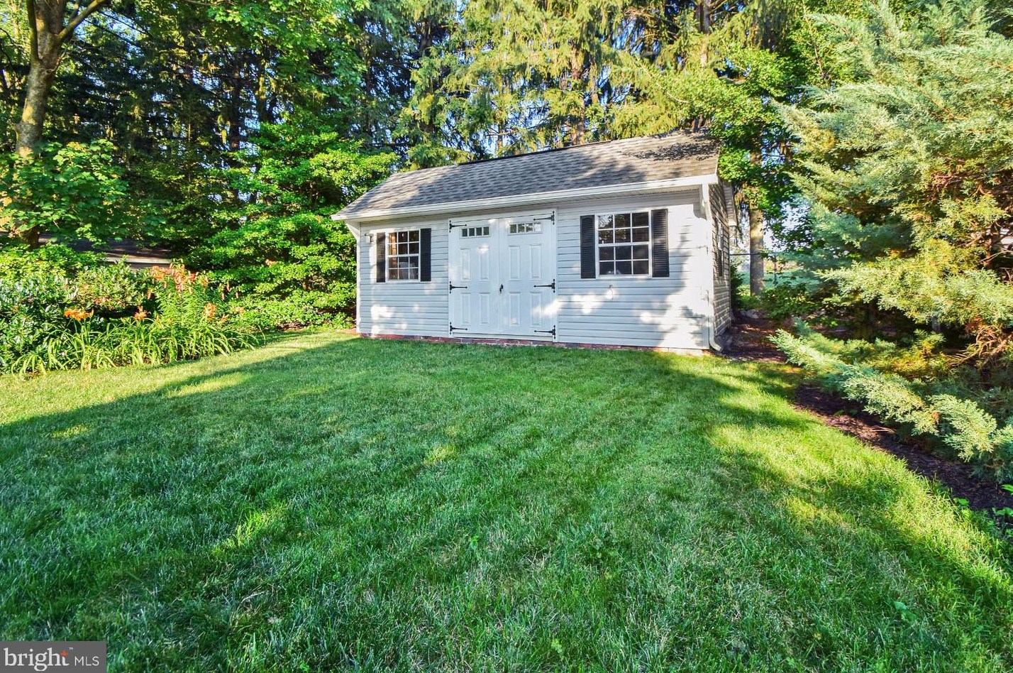 344 Coldbrook Ave, Chambersburg PA  17201-2718 exterior