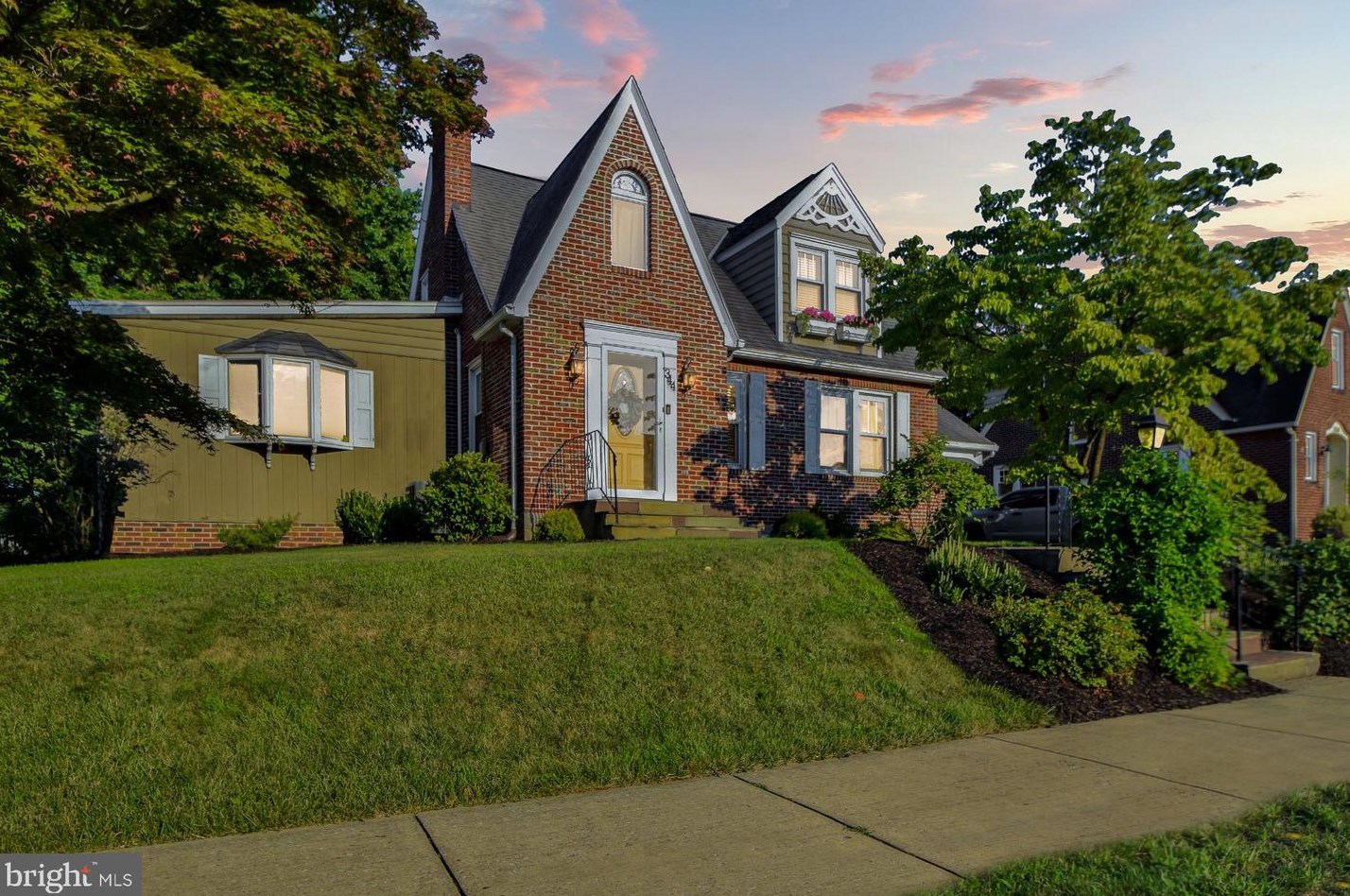 344 Coldbrook Ave, Chambersburg, PA 17201-2718