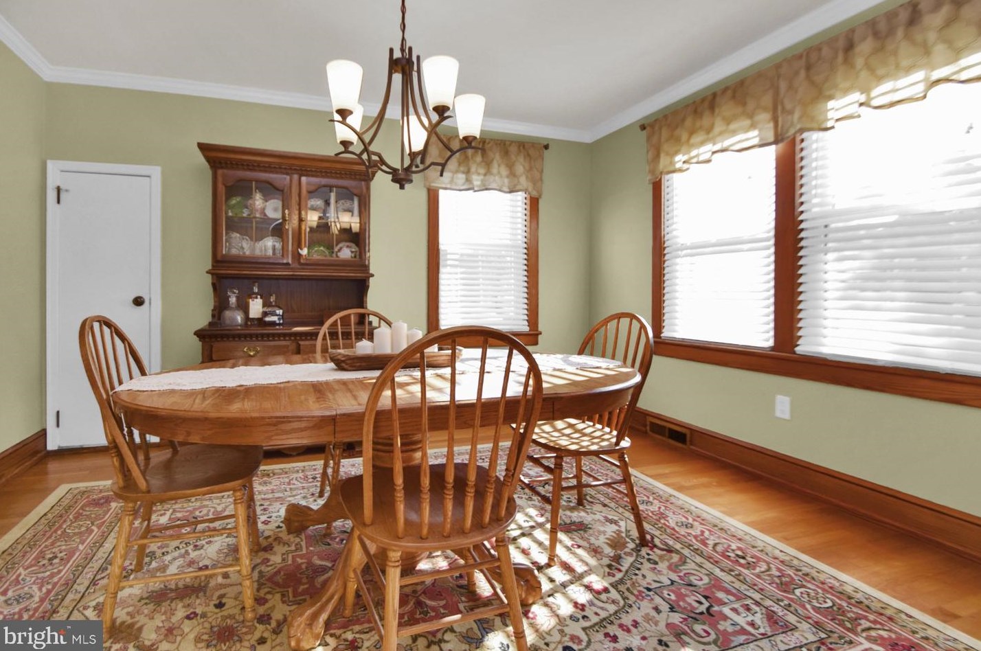 344 Coldbrook Ave, Chambersburg PA  17201-2718 exterior