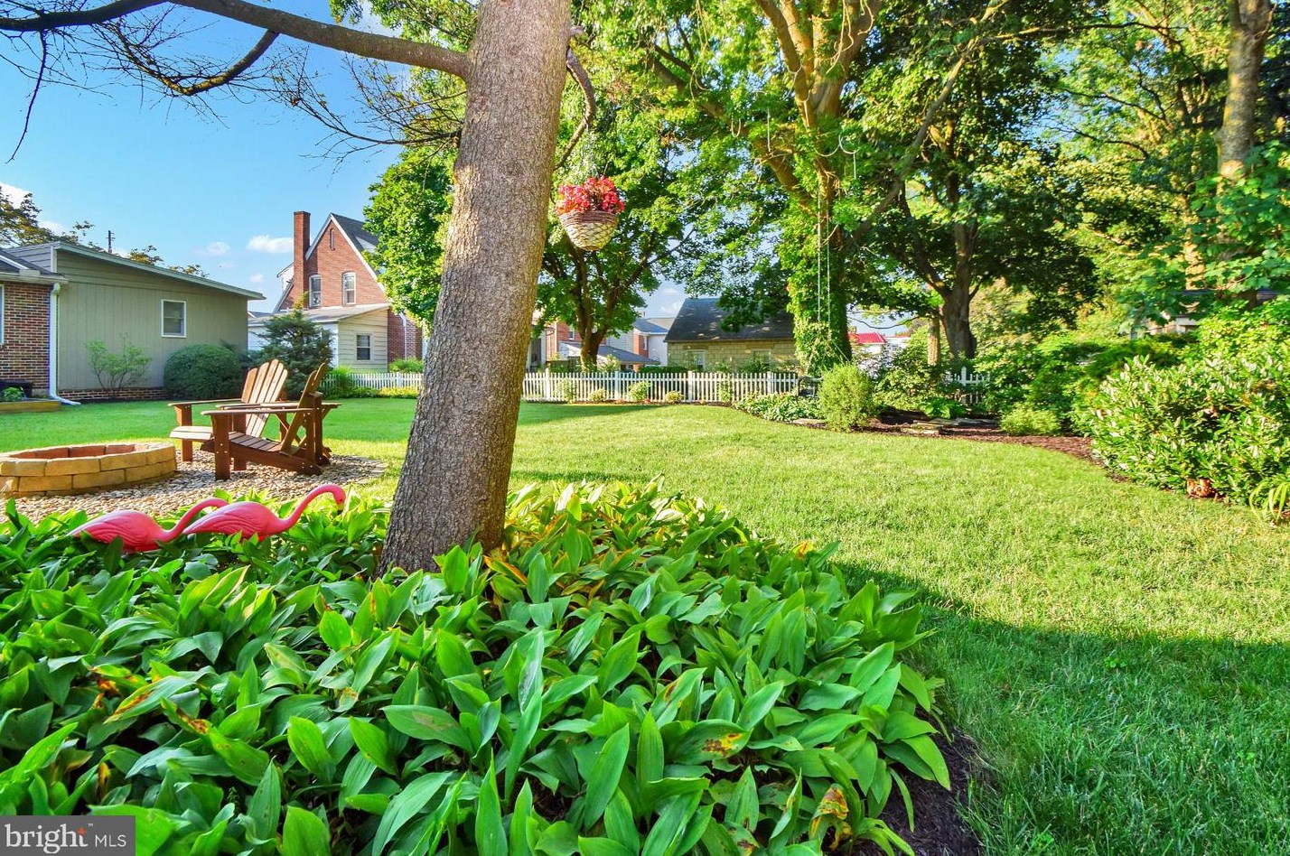 344 Coldbrook Ave, Chambersburg PA  17201-2718 exterior