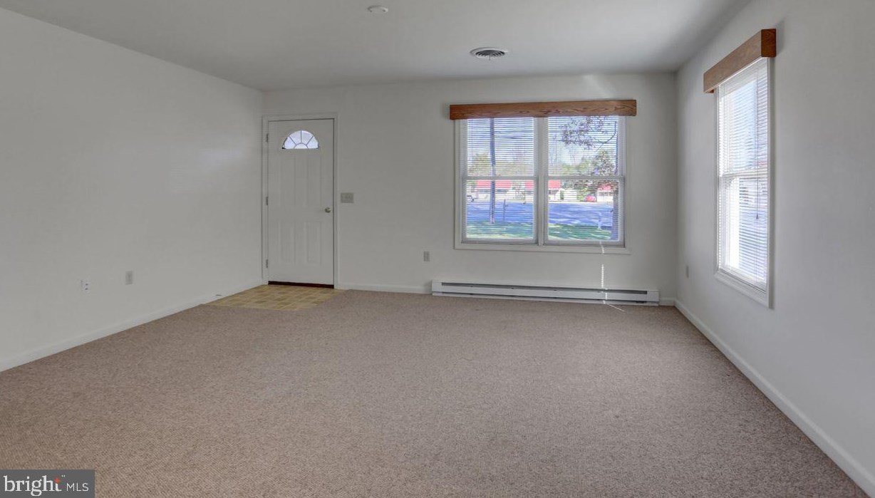 6084 Lincoln Way, Chambersburg PA  17202-8667 exterior