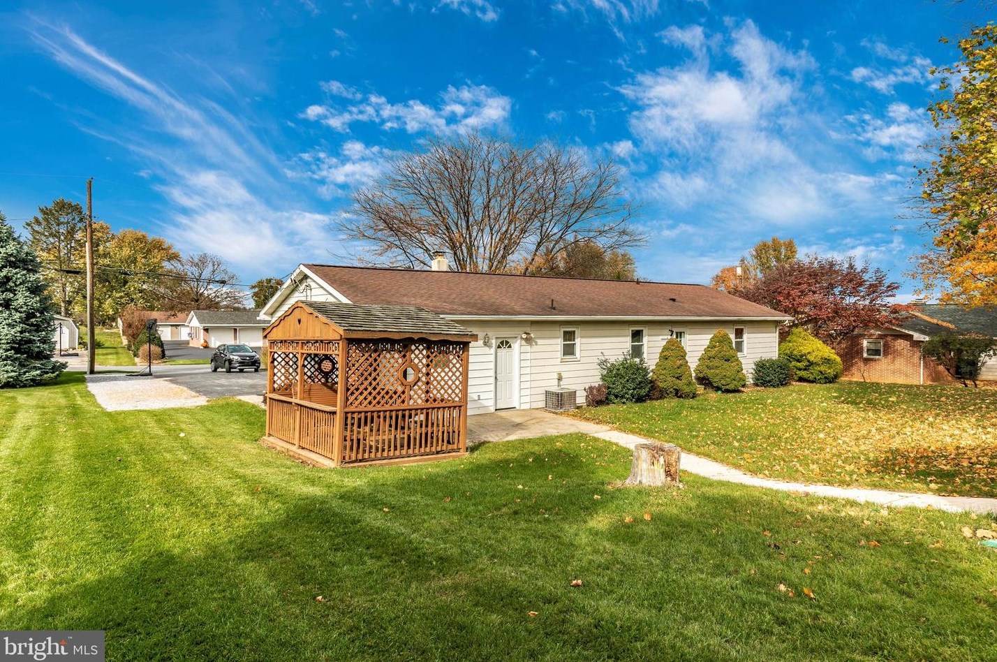 3346 Interchange Dr, Chambersburg PA  17202-9743 exterior