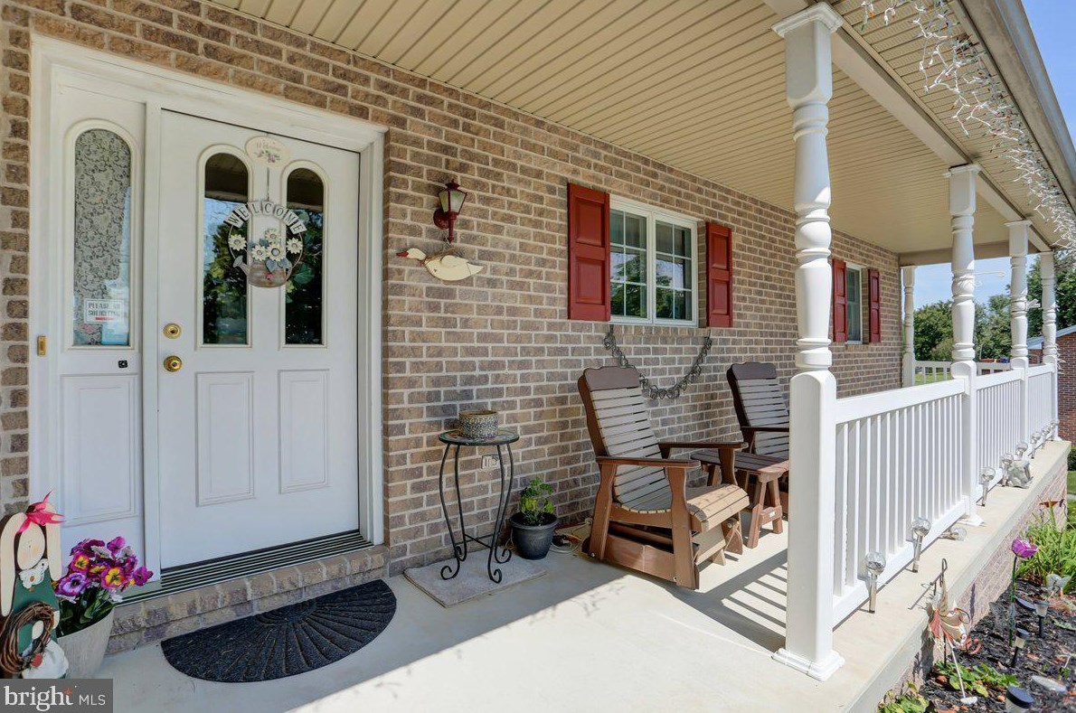 1415 Brechbill Rd, Chambersburg, PA 17202-8034
