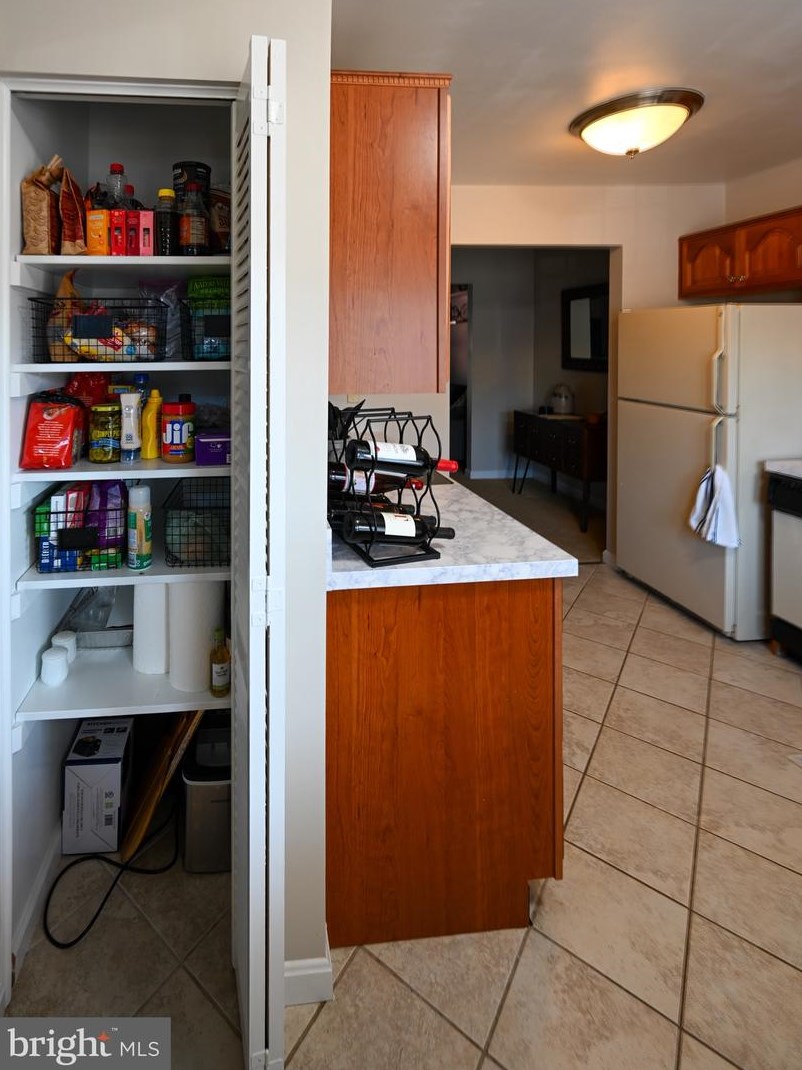 845 Woodlawn Dr, Chambersburg PA  17201-3838 exterior